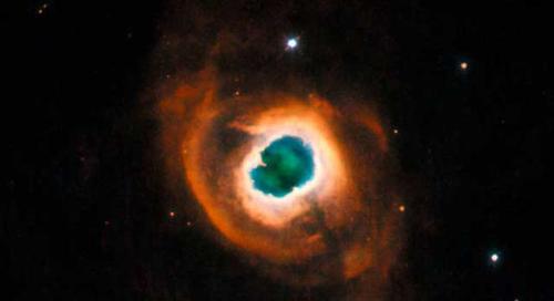 500-090510-hubble-nebula-pic-02